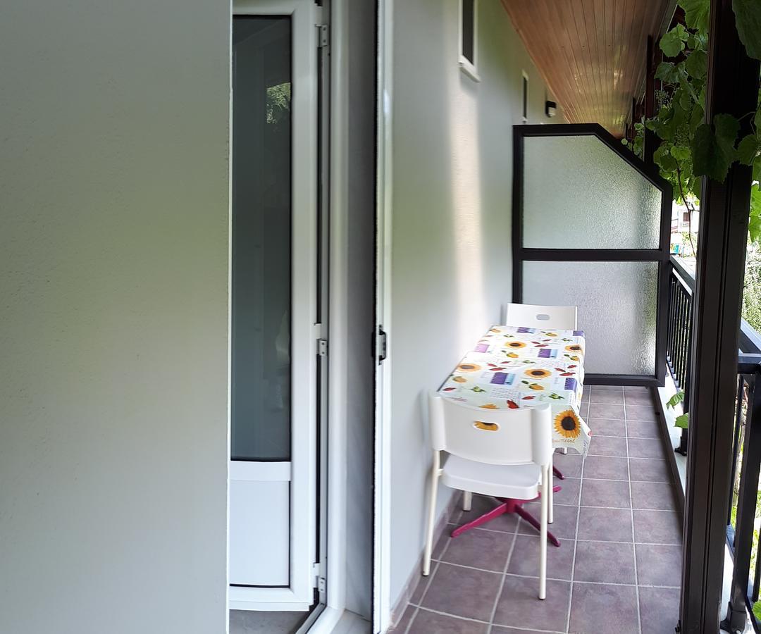 Helena Apartments ปาราเลีย ปันตาเลโมนอส ภายนอก รูปภาพ